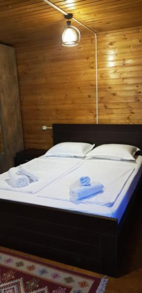 Wooden Cottages - Mtskheta